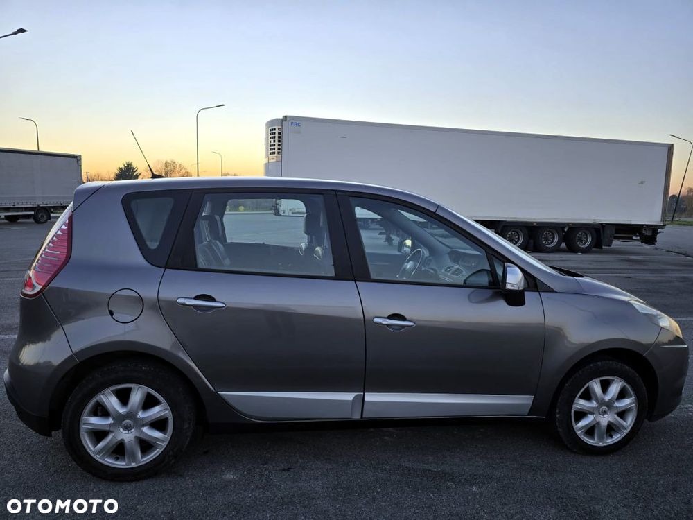 Renault Scenic 1.5 dCi Avantage - 28