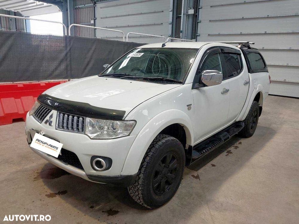 Dezmembrez Mitsubishi L200 2.5 Diesel 2013 - 1