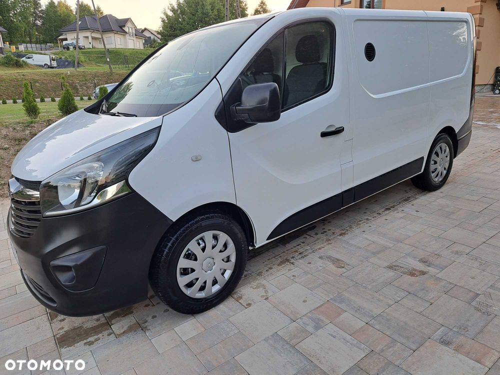 Opel Vivaro - 1