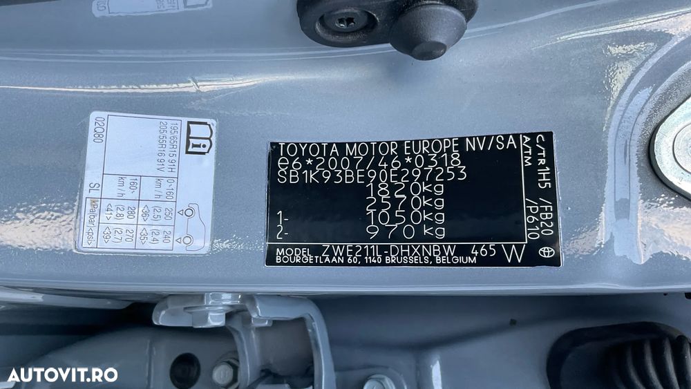 Toyota Corolla 1.8 HSD Business - 33