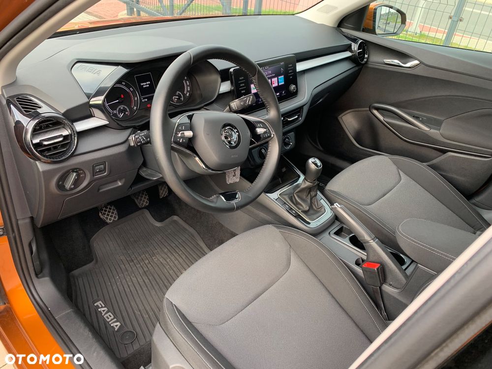 Skoda Fabia 1.0 TSI Ambition - 25