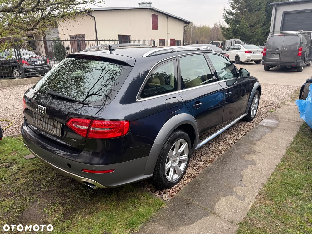 Audi A4 Allroad - 9
