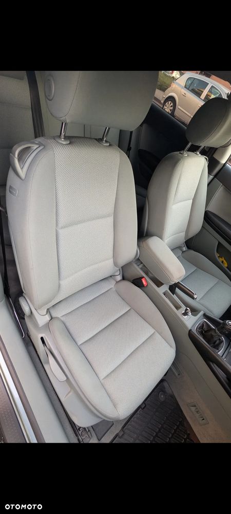 Audi A3 3-drzwiowe 2.0 TDI DPF Attraction - 27