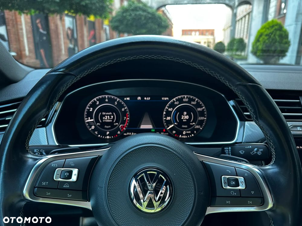 Volkswagen Arteon 2.0 TSI R-Line DSG - 11
