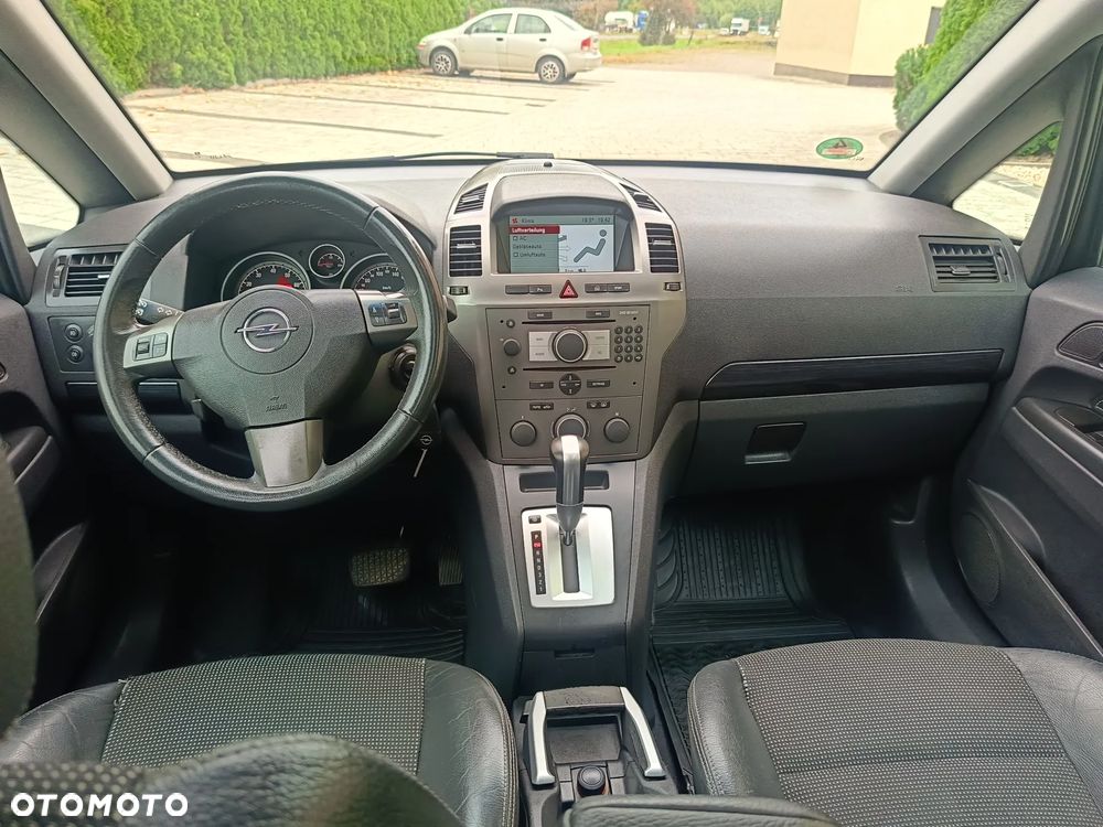 Opel Zafira 2.2 Automatik Cosmo - 5