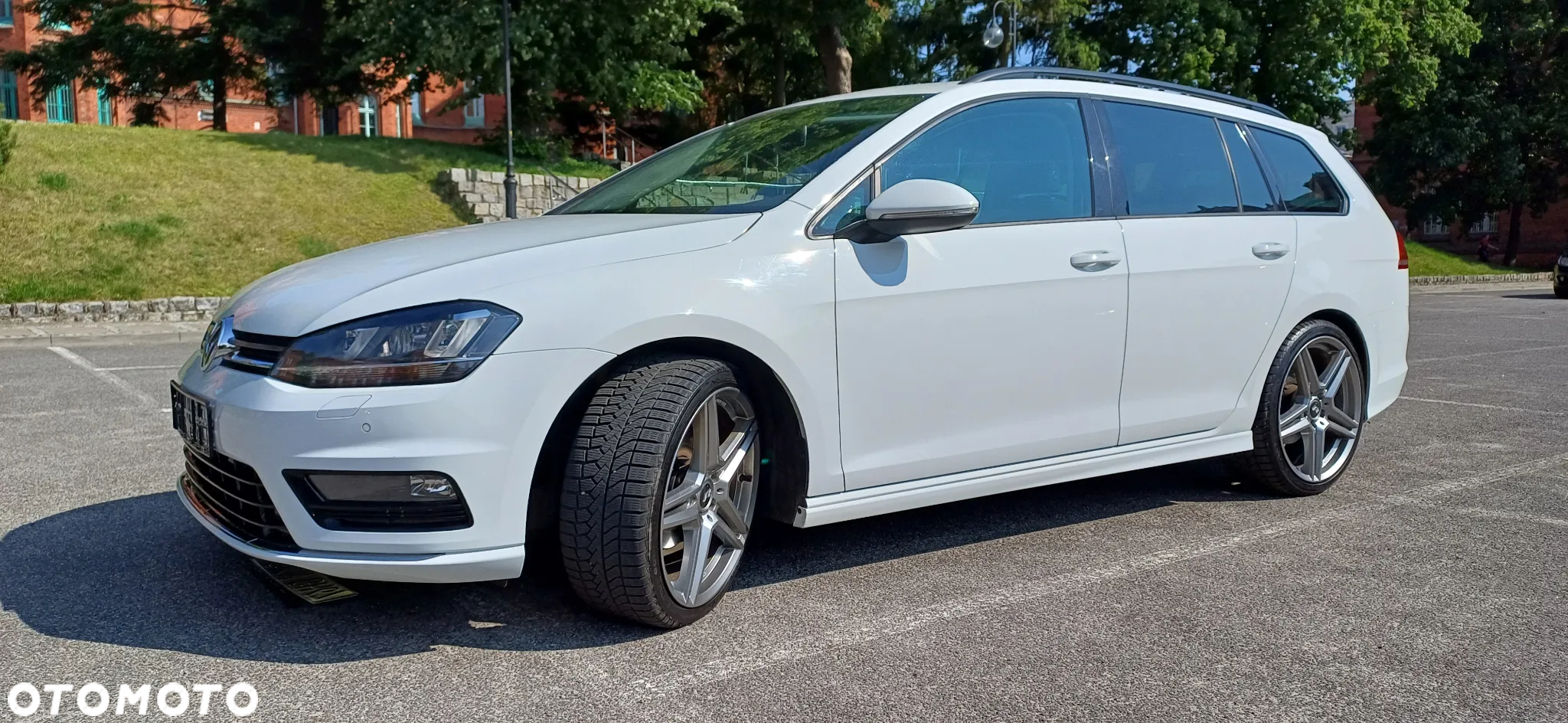 Volkswagen Golf - 11