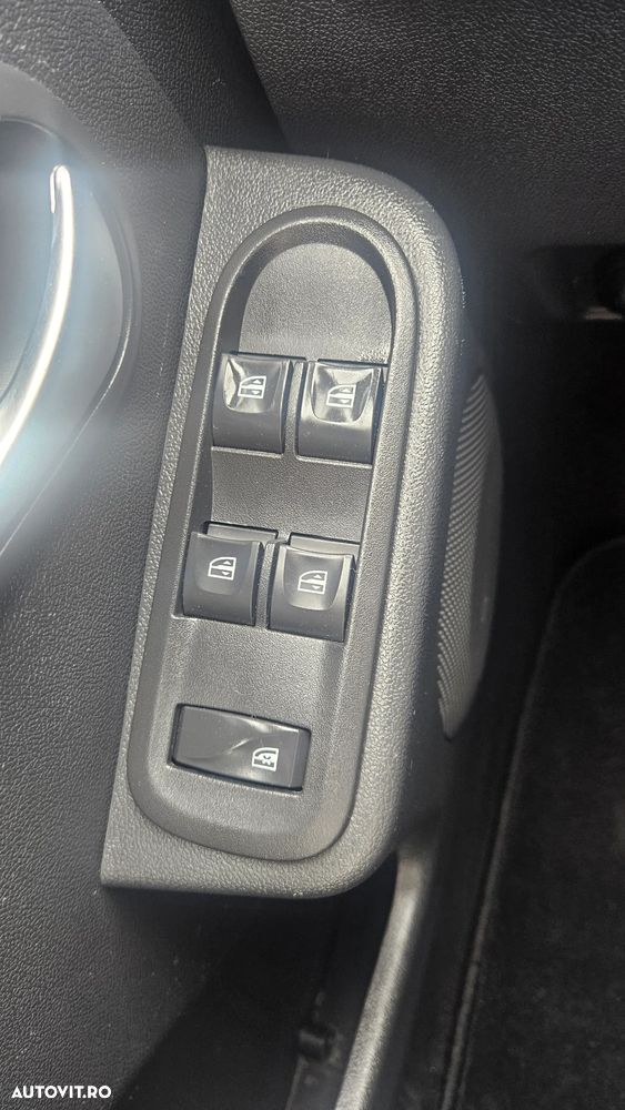 Dacia Duster 1.5 dCi 4x2 Prestige - 9