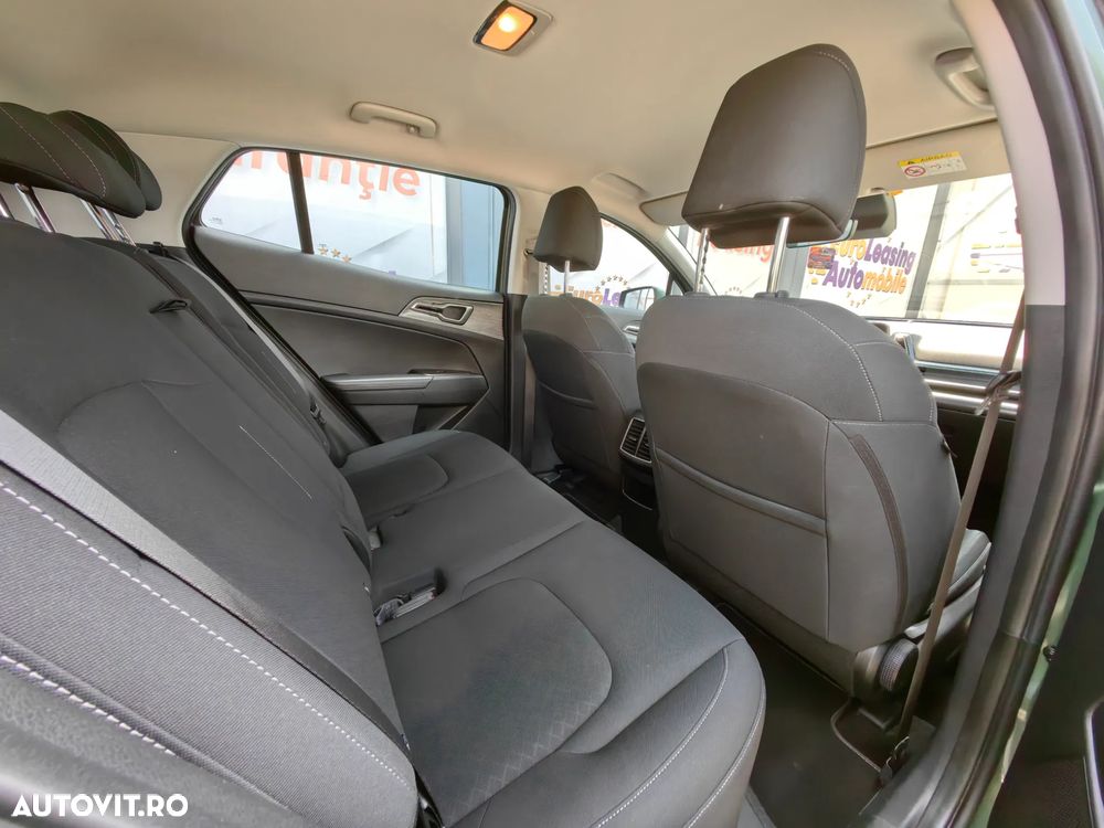 Kia Sportage 1.6 DSL MHEV 7DCT HP 4x2 Business Line - 8