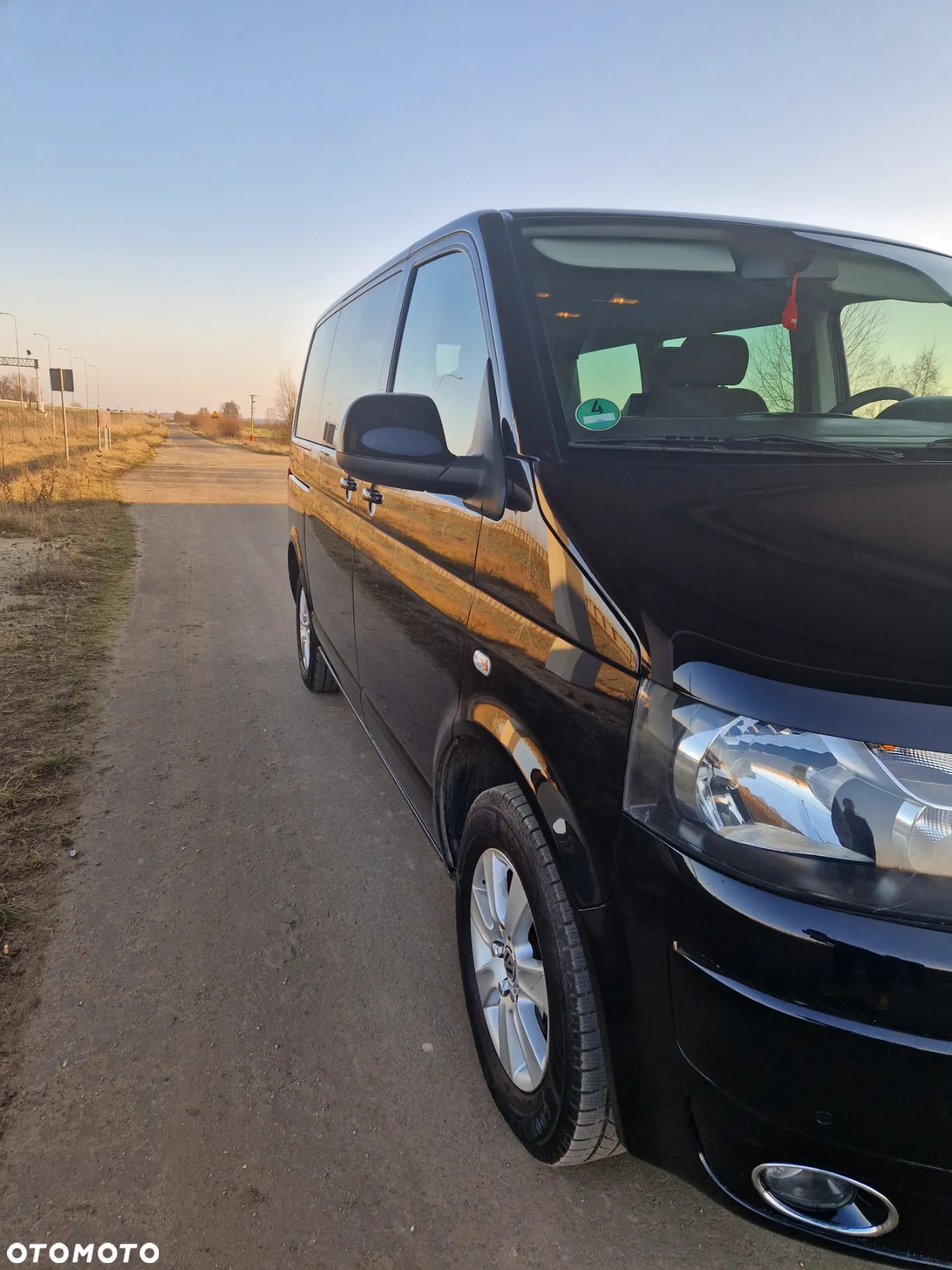 Volkswagen Multivan 2.0 TDI L1 Comfortline - 10
