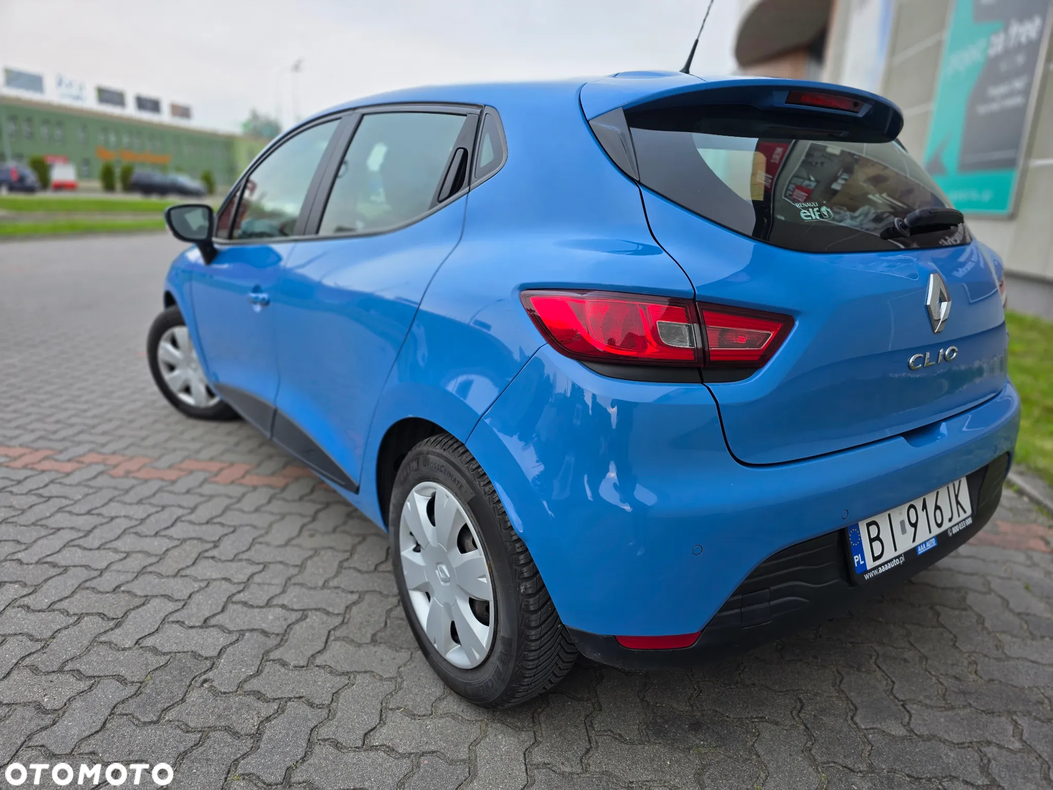 Renault Clio 1.2 16V Alize - 13