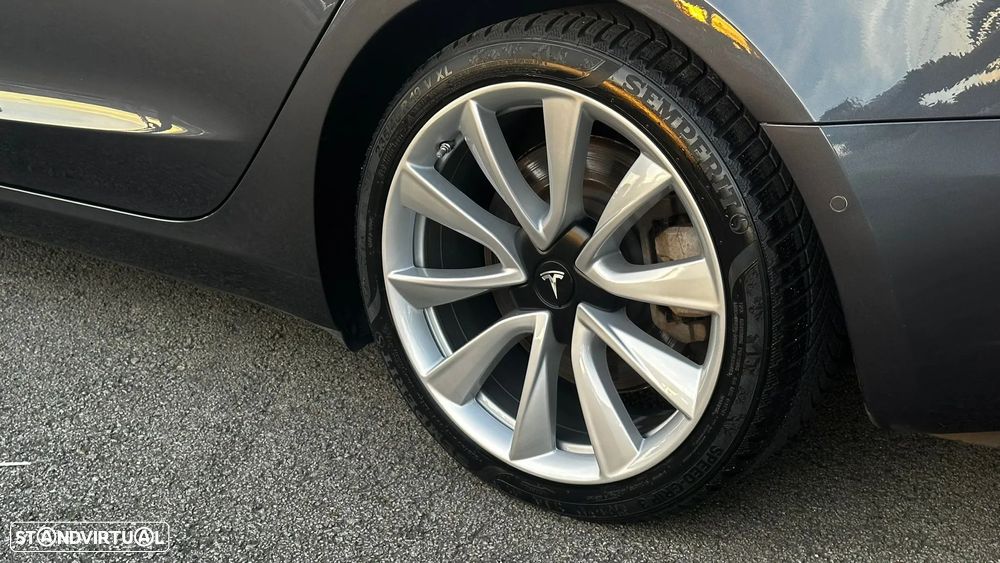 Tesla Model 3 Standard Range Plus RWD - 18