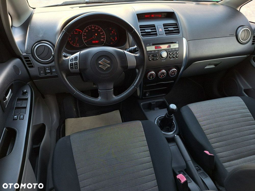 Suzuki SX4 - 10
