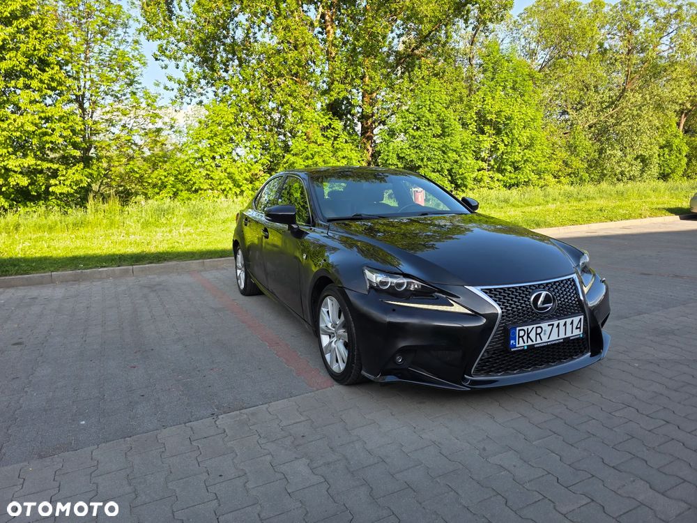 Lexus IS - 3