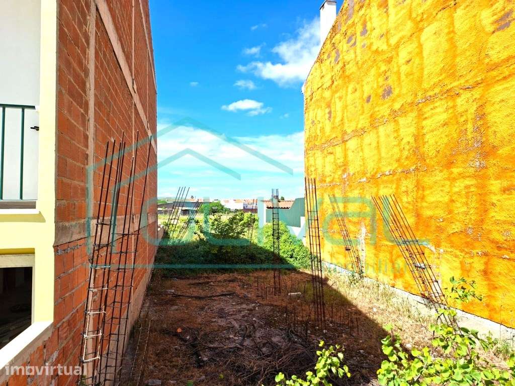 Lote de Terreno Moradia - Grande imagem: 3/9