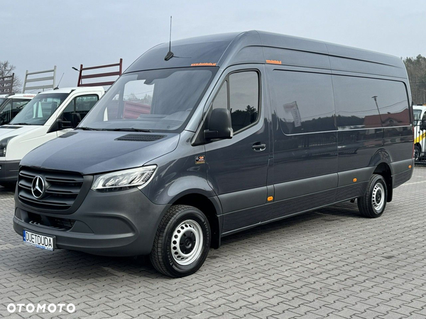 Mercedes-Benz 319
