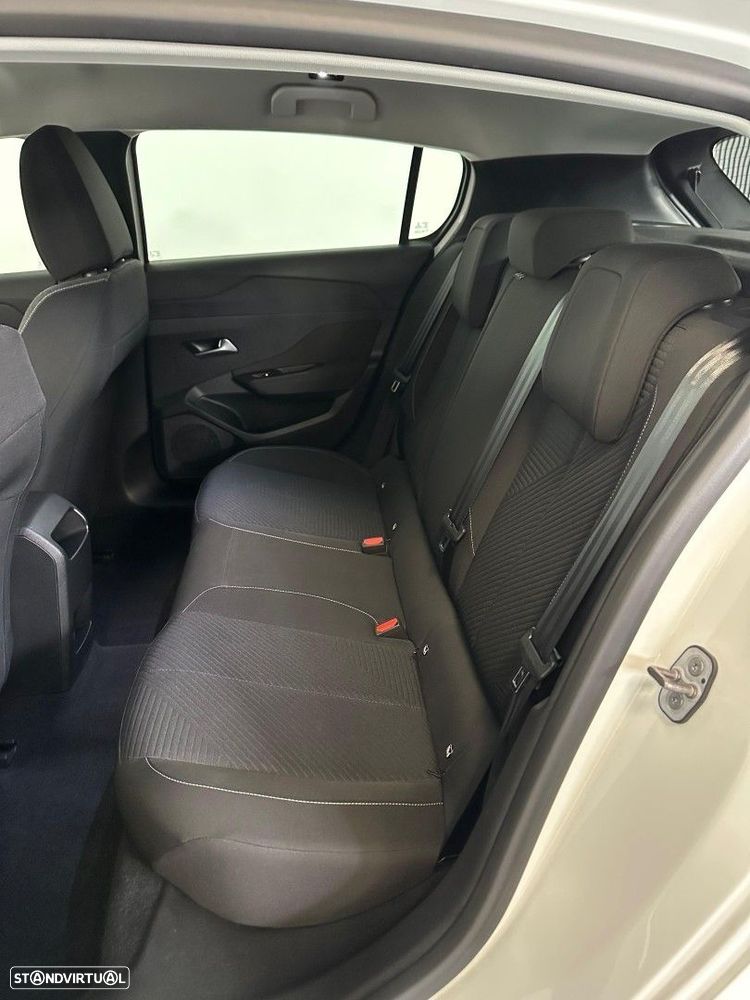 Peugeot 308 1.2 PureTech Active Pack - 13
