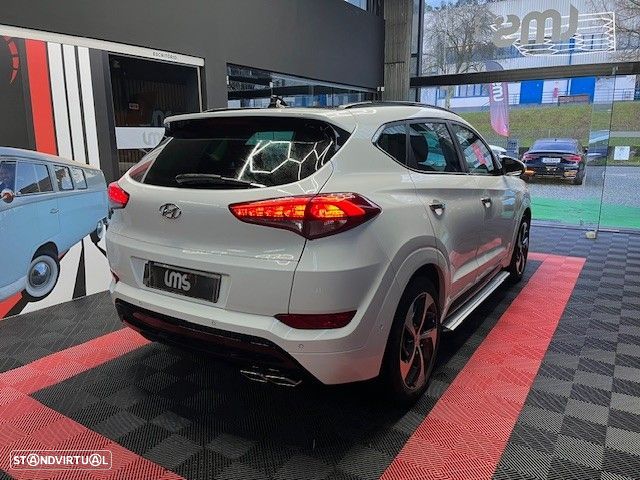 Hyundai Tucson 2.0 CRDi 4WD Auto Premium - 4