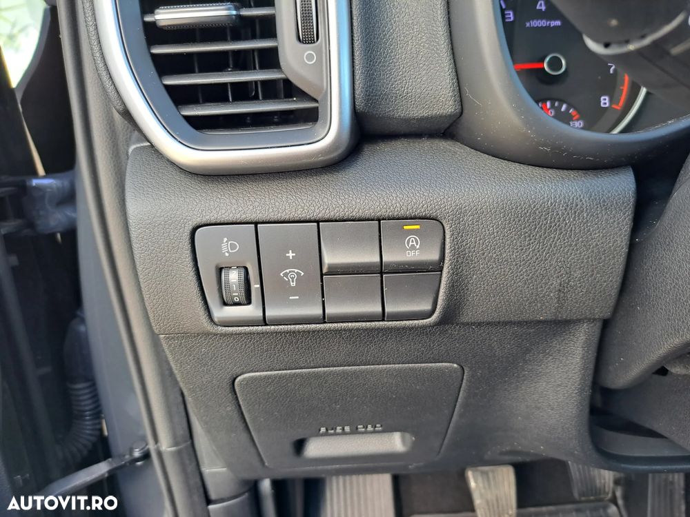 Kia Sportage 1.6 GDI 6MT 4x2 Classic - 12