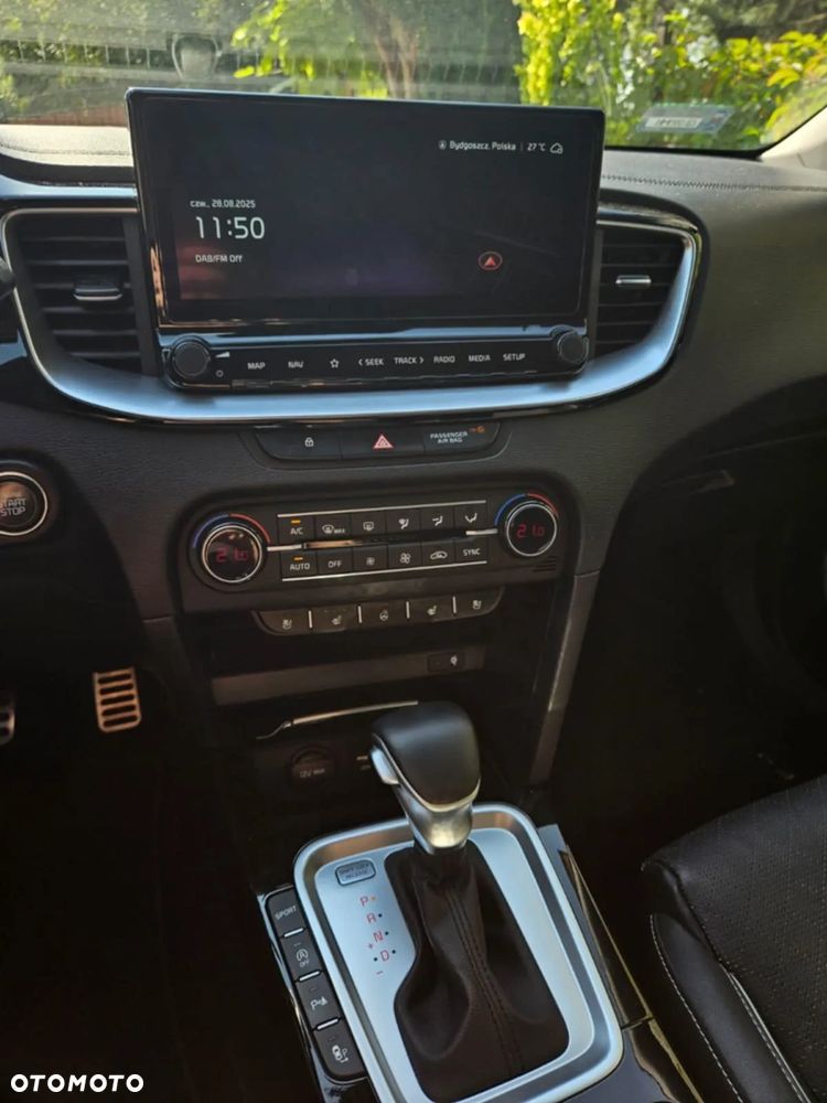 Kia XCeed 1.5 T-GDI L Business Line DCT - 12