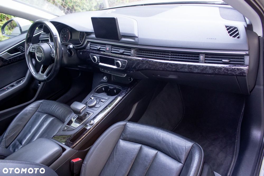 Audi A4 Limousine - 24