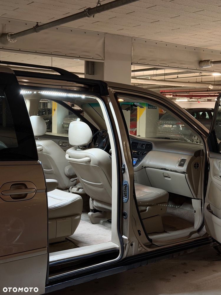 Honda Odyssey 3.5 LX - 23