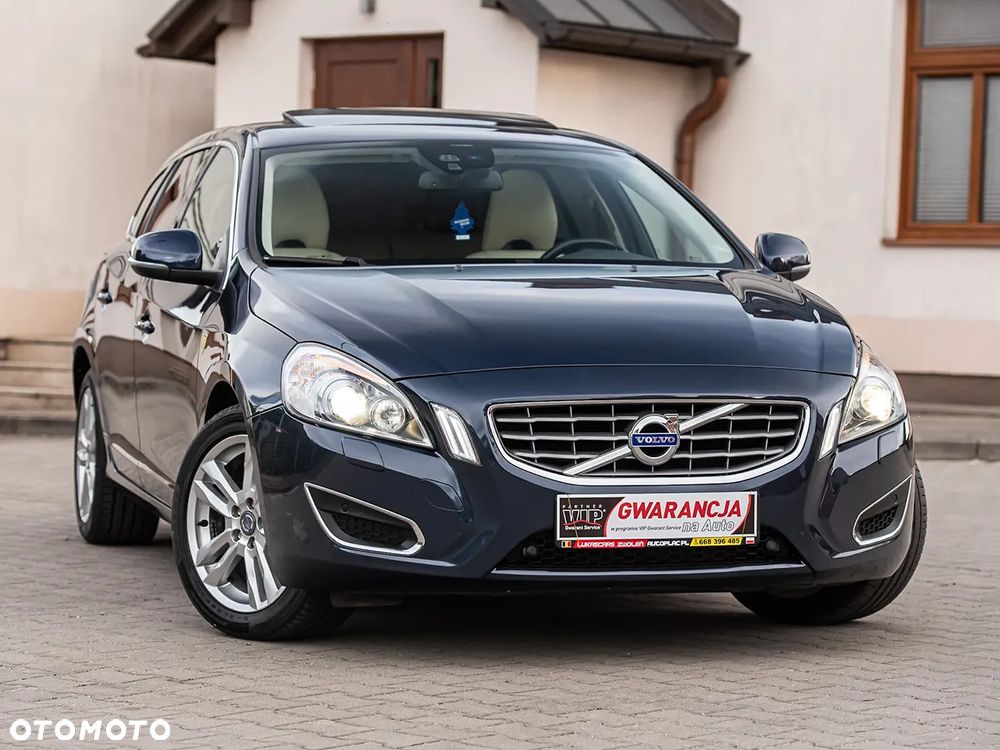 Volvo V60 D3 Summum - 2