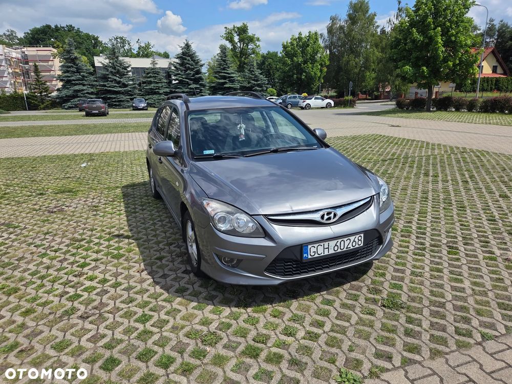 Hyundai i30 1.6 CRDi Classic + - 10