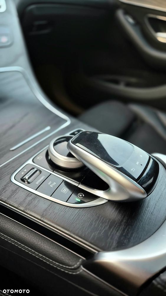 Mercedes-Benz GLC - 15