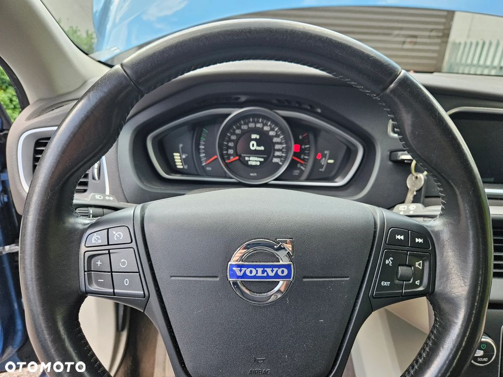 Volvo V40 D2 - 7