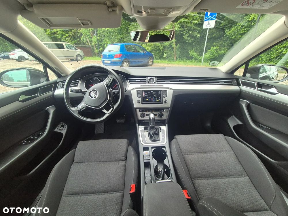 Volkswagen Passat 2.0 TDI (BlueMotion Technology) DSG Comfortline - 8