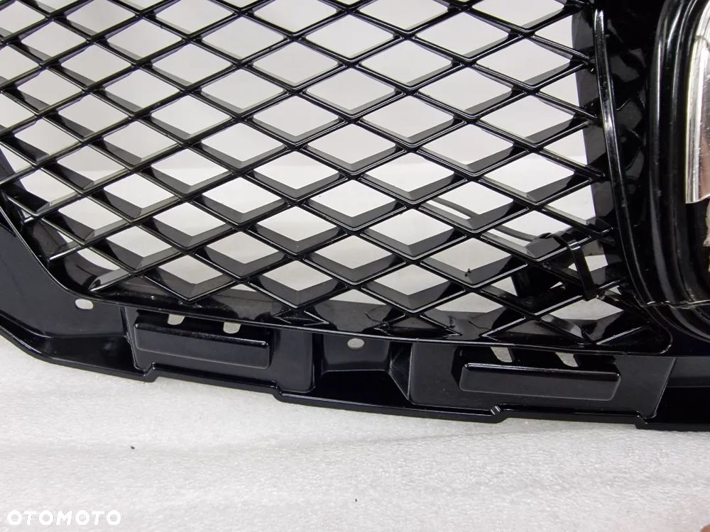 HONDA CIVIC IX 9 LIFT 15- TYPE R , ATRAPA PRZEDNIA PRZÓD / GRILL + ZAMEK DO OTWIERANIA MASKI , NR 71121-TV0-E512-M1 , NR AUKCJI NG517 - 15