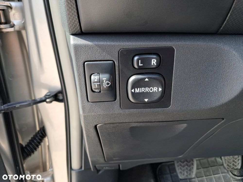 Toyota Yaris 1.33 Sol - 12