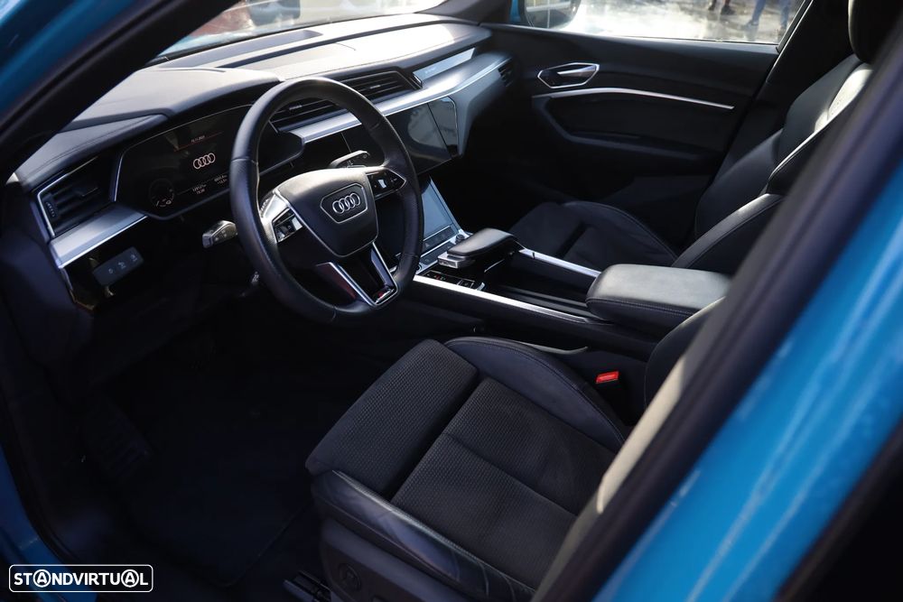 Audi e-tron 55 quattro S line - 23