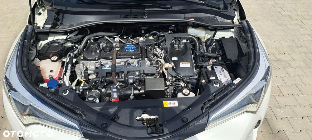 Toyota C-HR - 12