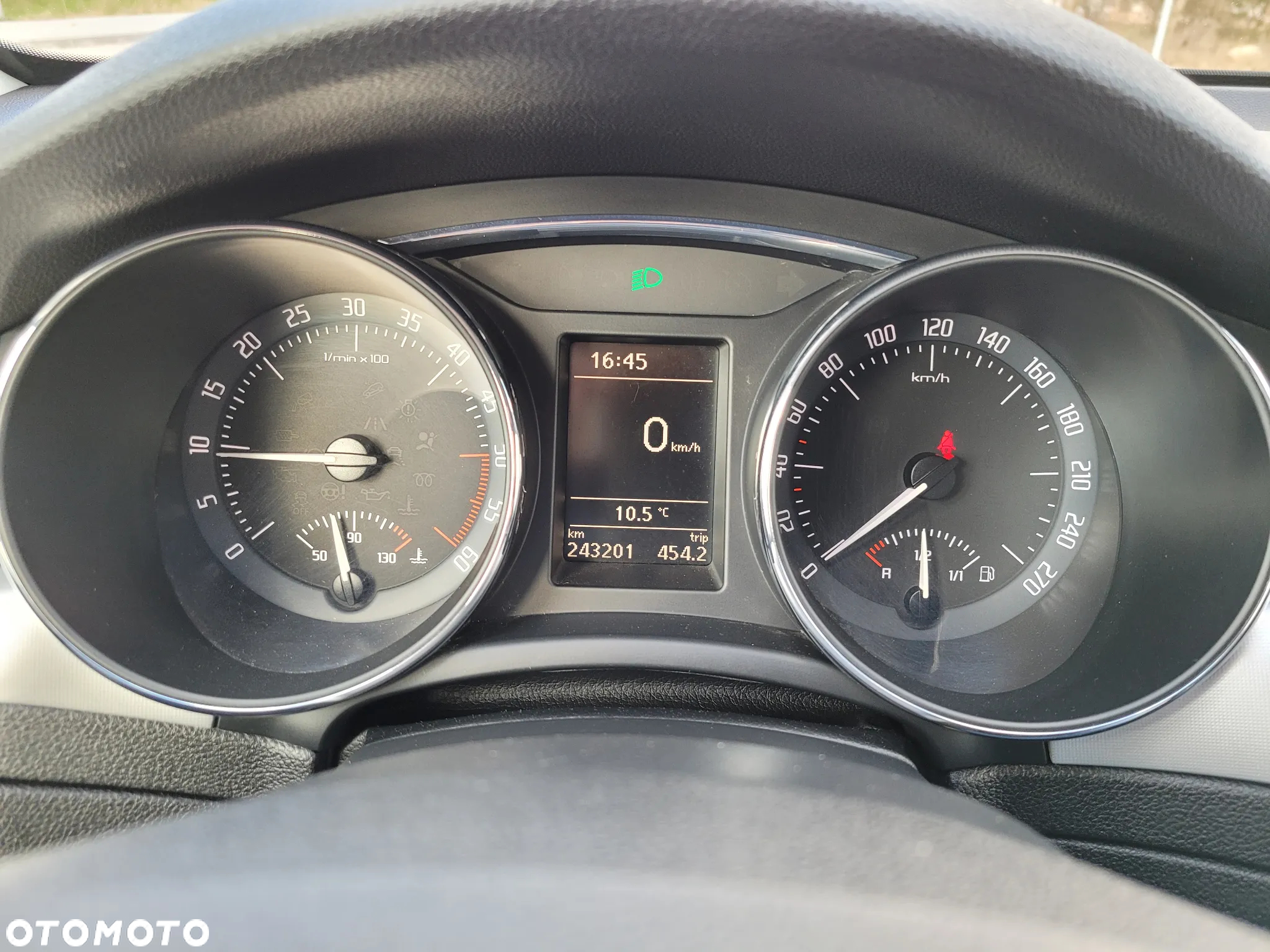 Skoda Superb 2.0 TDI Ambition - 11