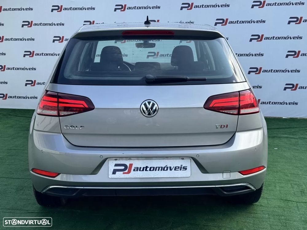 VW Golf 1.6 TDI Confortline - 8