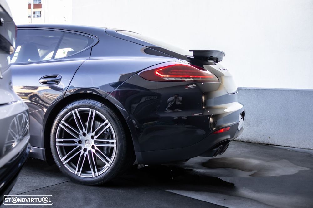 Porsche Panamera Platinum Edition - 11