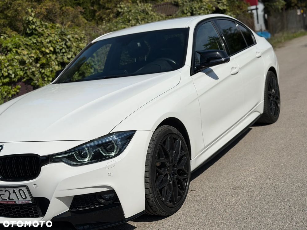 BMW Seria 3 320d xDrive M Sport - 38