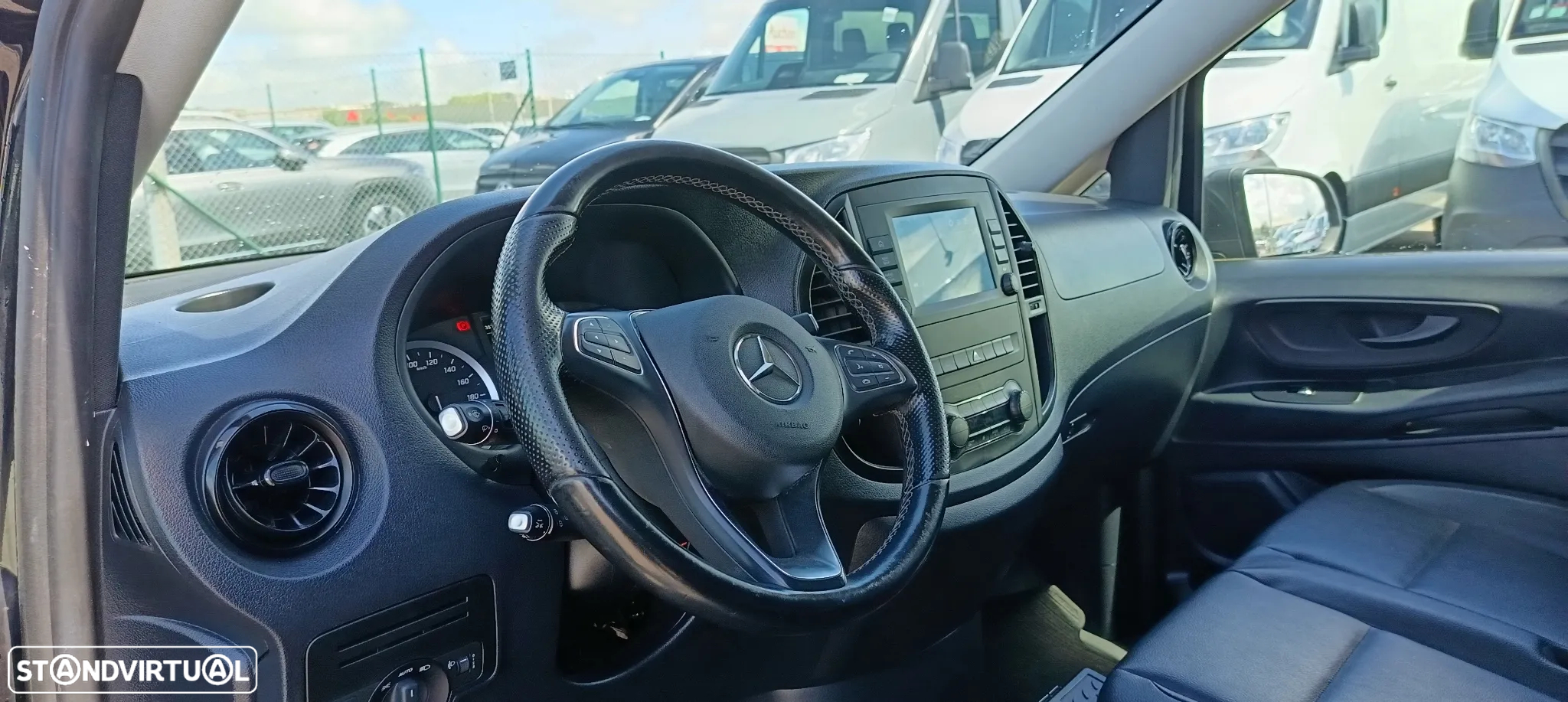Mercedes-Benz eVito 129 Tourer Pro Extra longo - 14