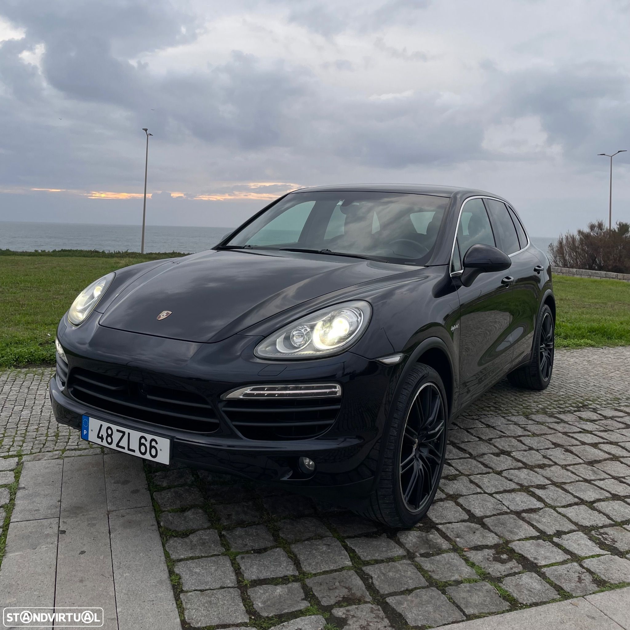 Porsche Cayenne S Hybrid - 1