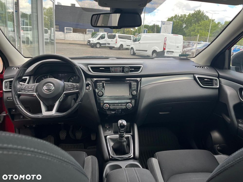 Nissan Qashqai 1.6 DCi N-Connecta - 19