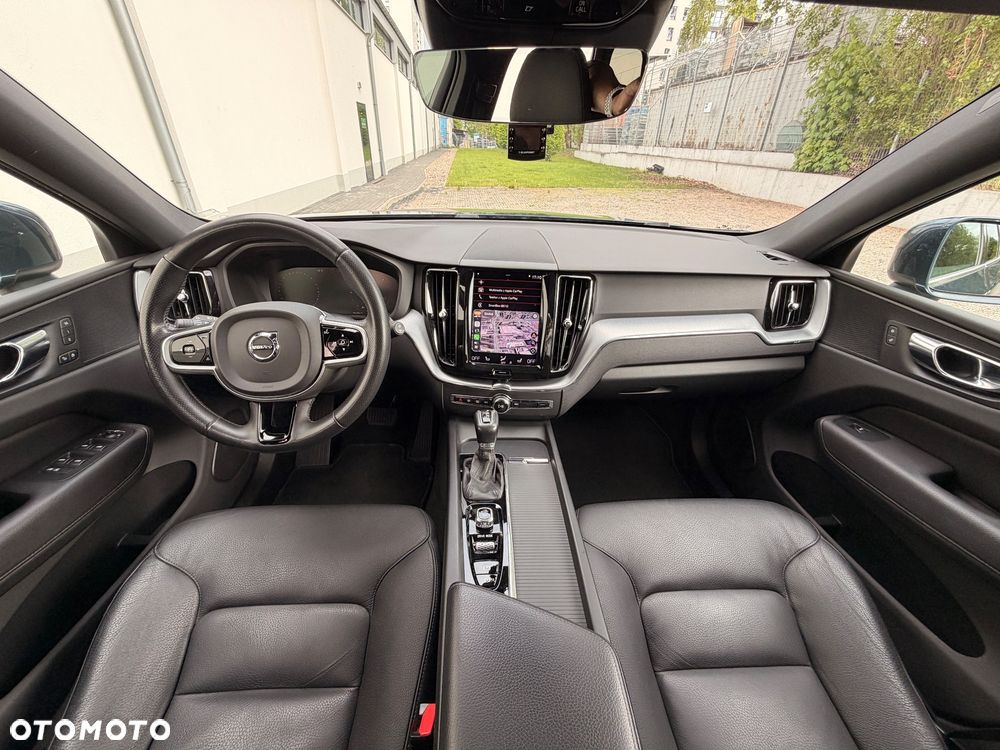 Volvo XC 60 D4 SCR Momentum - 17