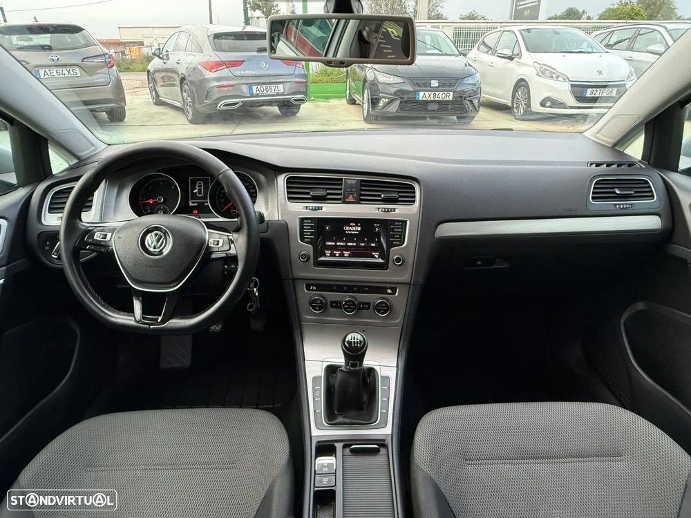 VW Golf 1.6 TDi BlueMotion Trendline - 27