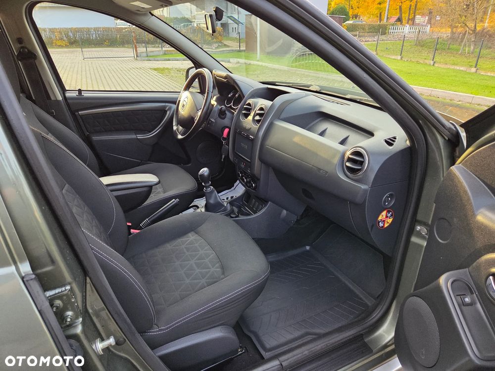 Dacia Duster TCe 125 4x2 Blackshadow - 7