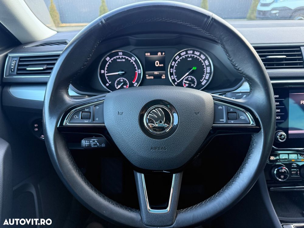 Skoda Superb 2.0 TDI DSG Active - 24