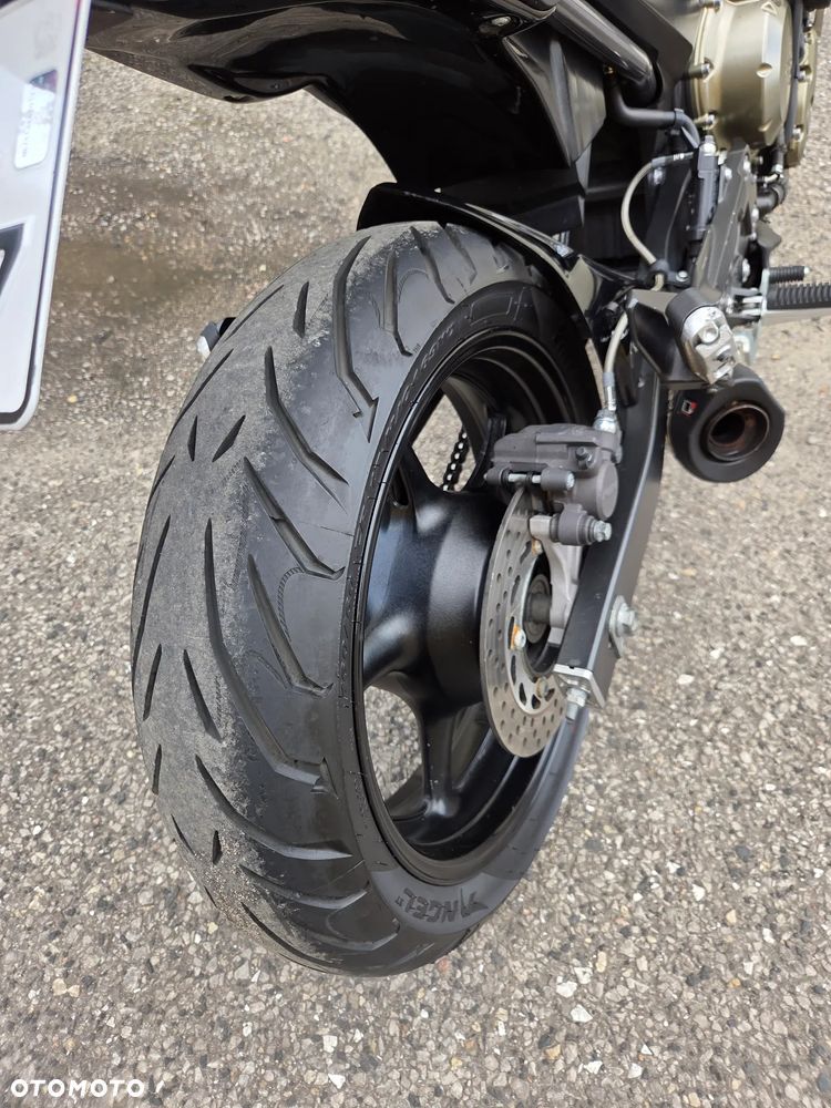 Yamaha XJ - 16