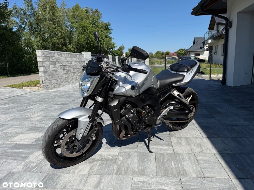 Yamaha FZ - 6