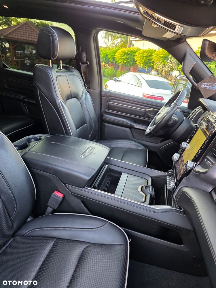 RAM 1500 Crew Cab Shortbed Limited - 22