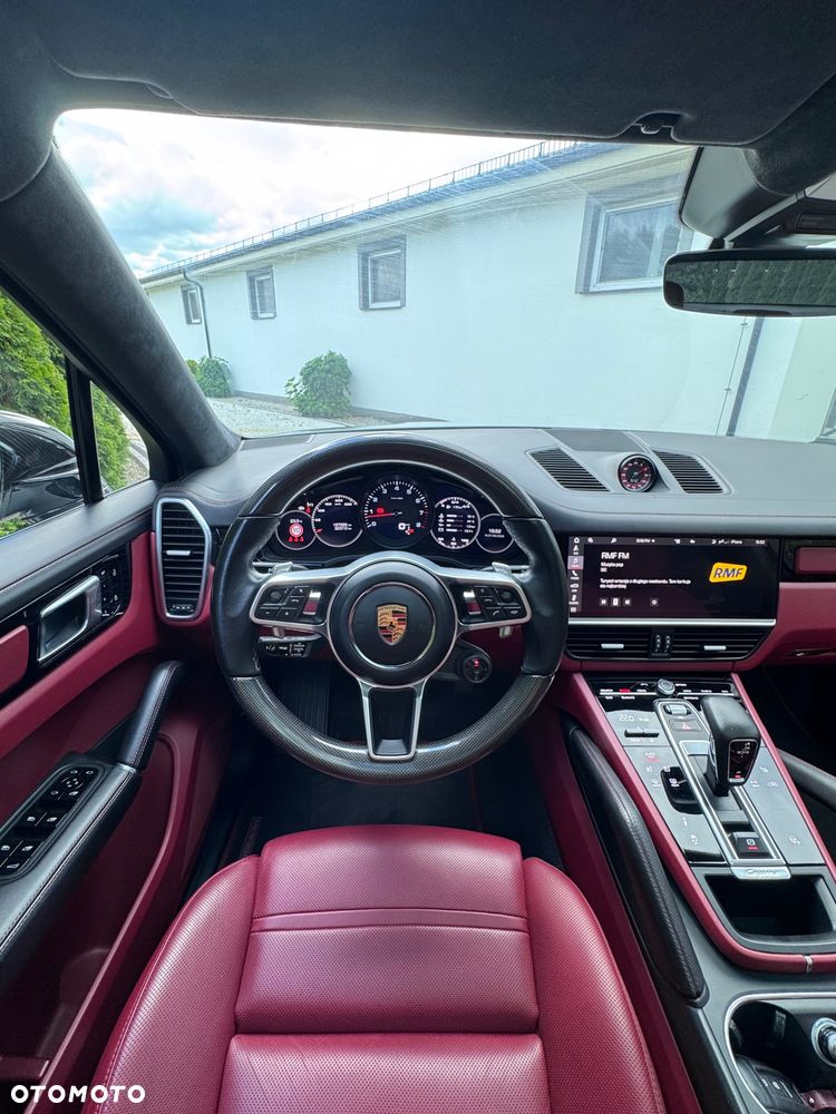 Porsche Cayenne - 14