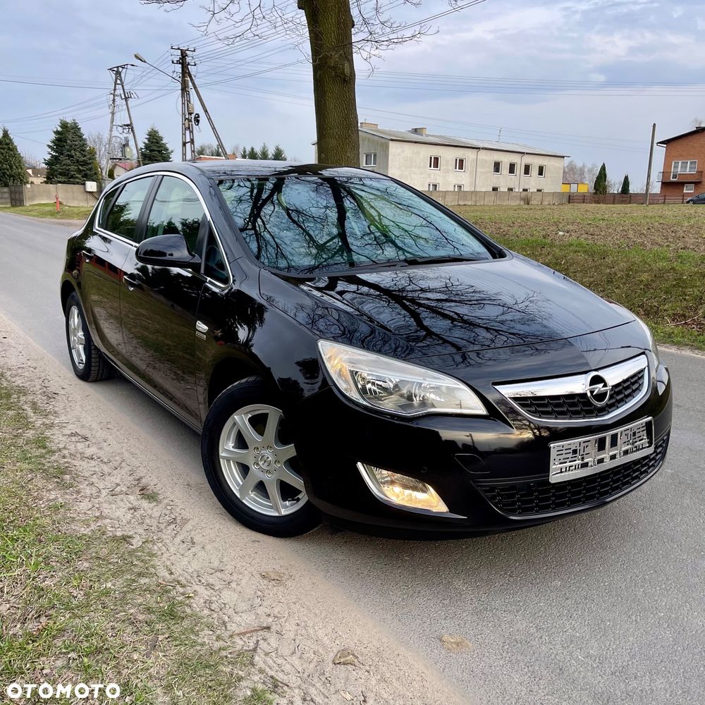 Opel Astra 1.4 Turbo Exklusiv - 3